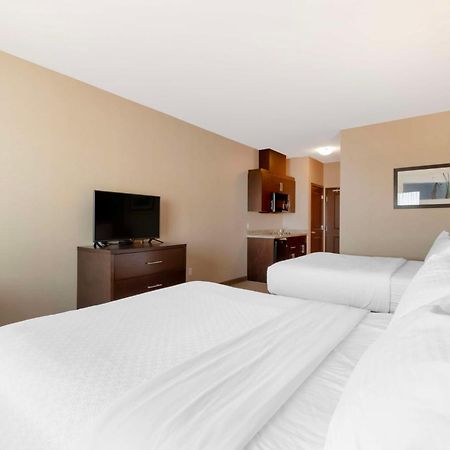 Best Western Plus Moosomin Hotel Екстериор снимка