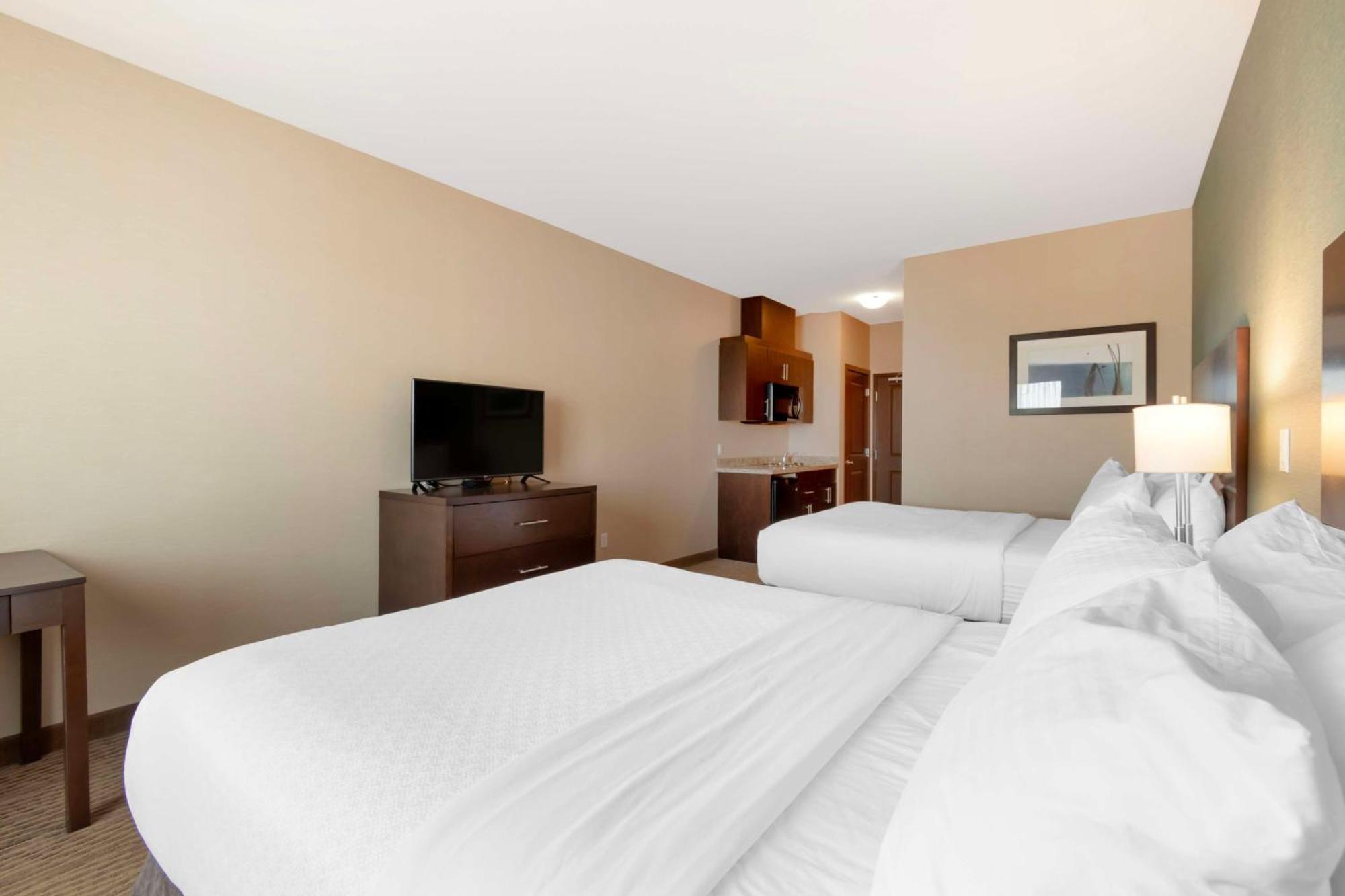 Best Western Plus Moosomin Hotel Екстериор снимка