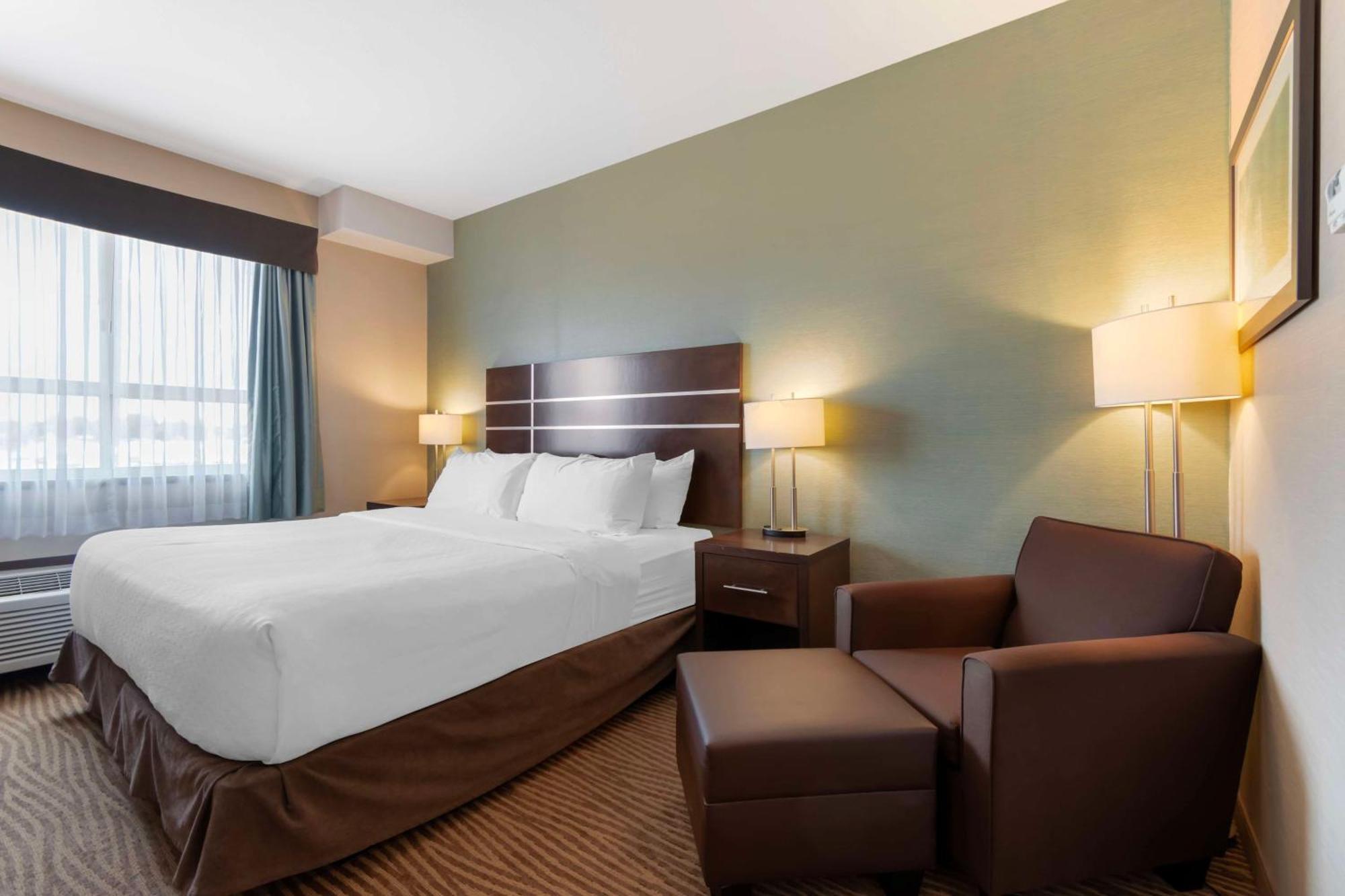 Best Western Plus Moosomin Hotel Екстериор снимка
