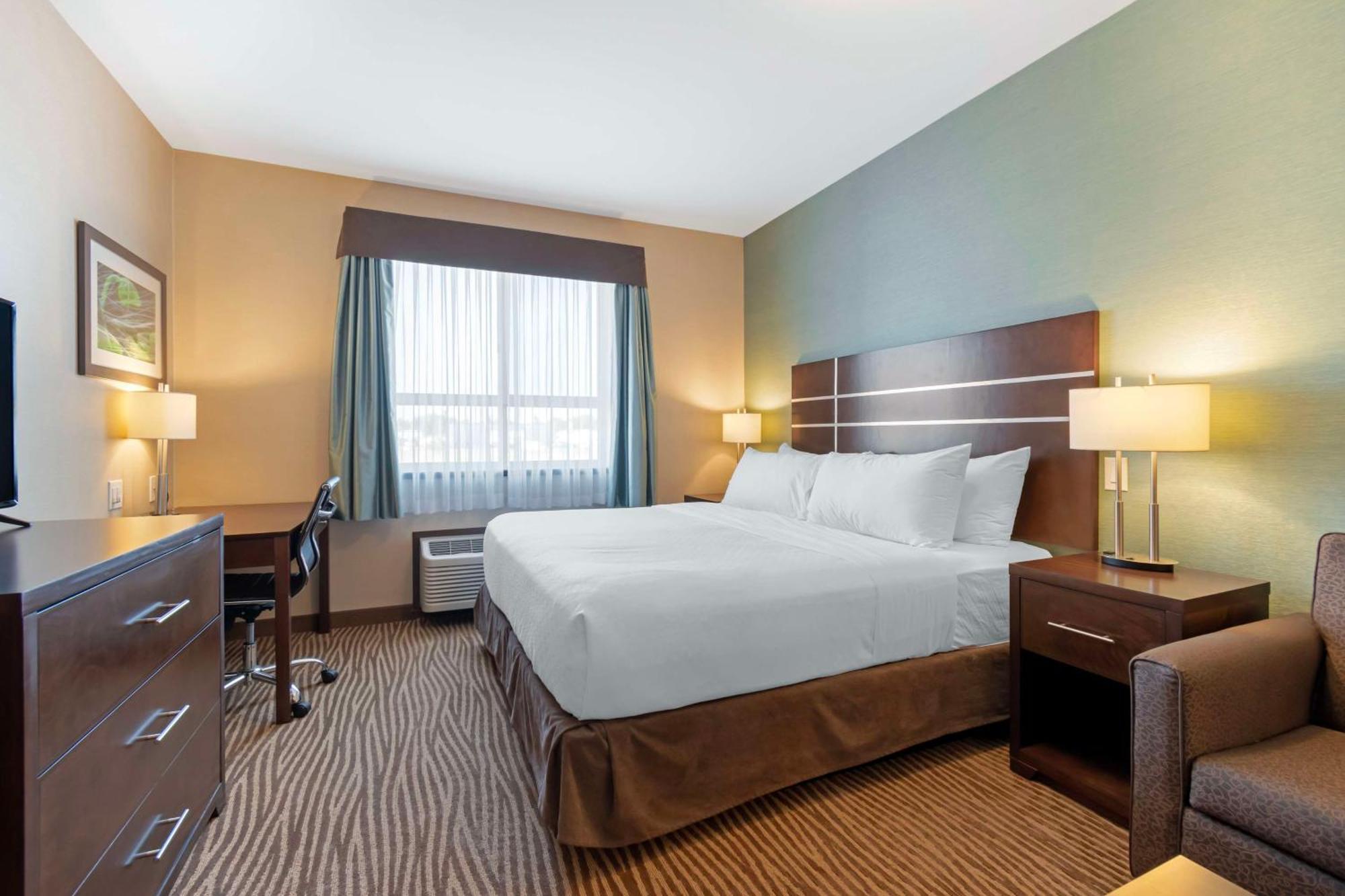 Best Western Plus Moosomin Hotel Екстериор снимка