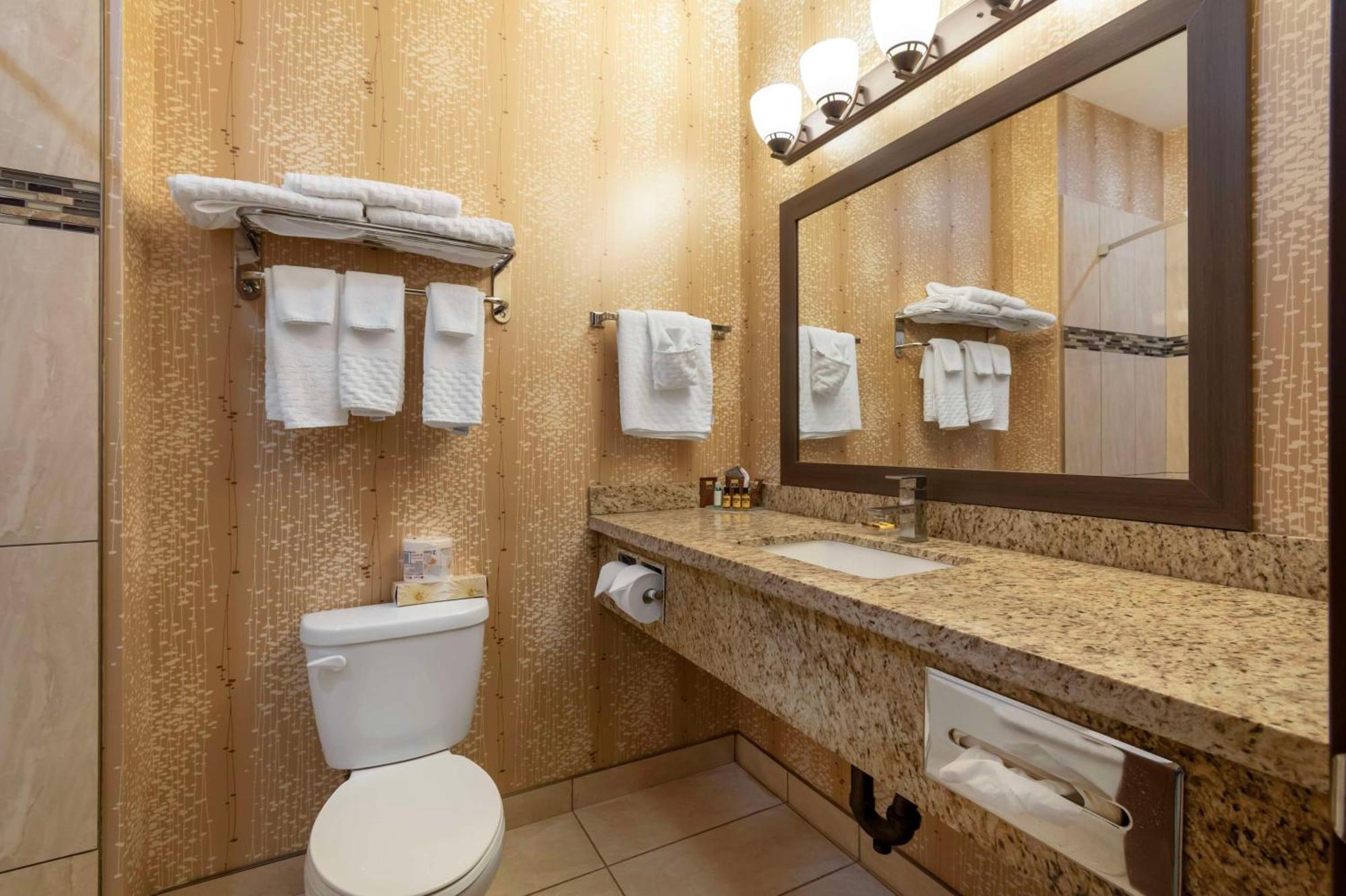 Best Western Plus Moosomin Hotel Екстериор снимка