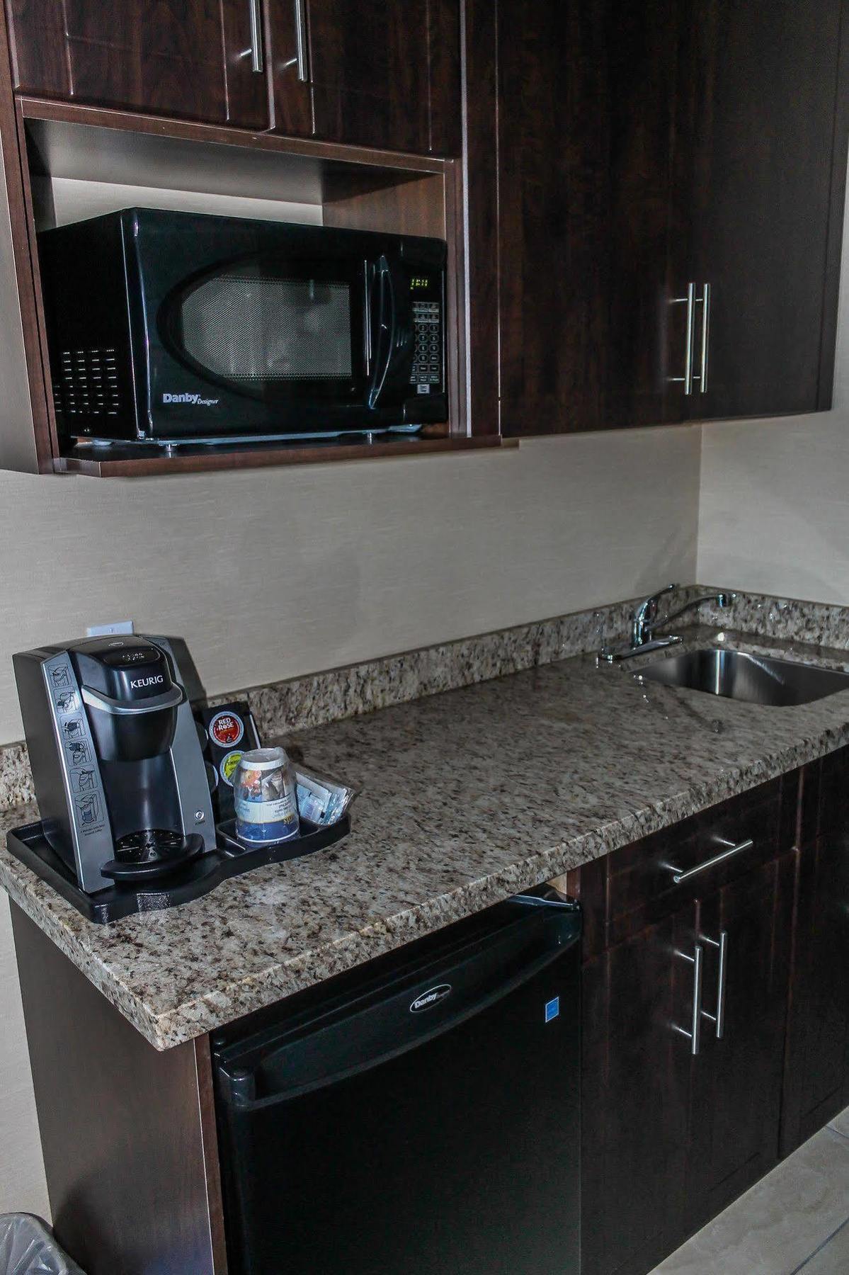 Best Western Plus Moosomin Hotel Екстериор снимка