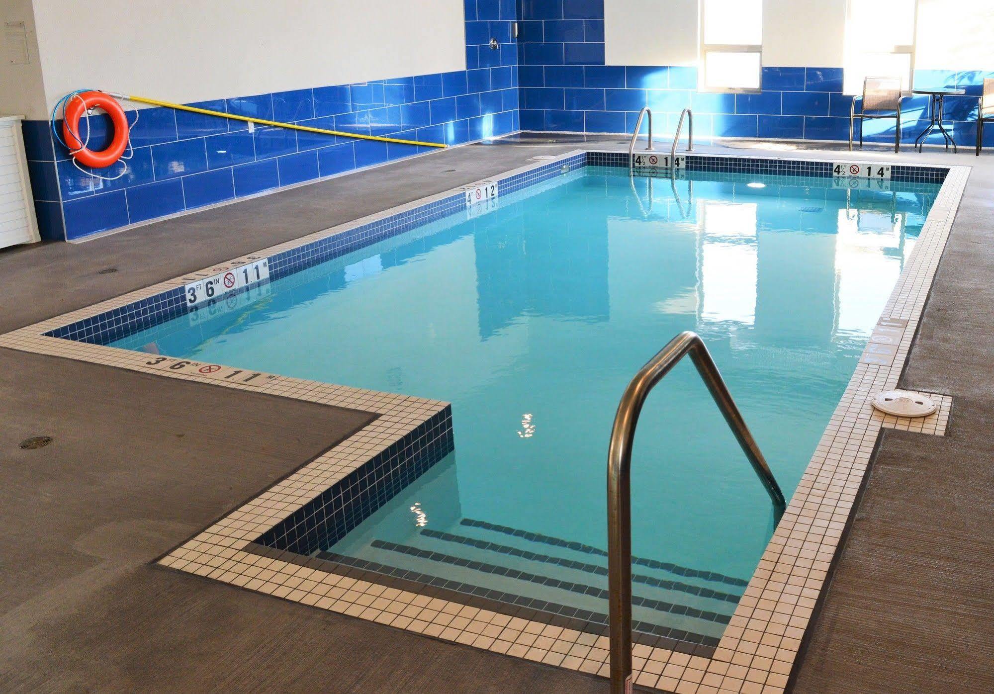 Best Western Plus Moosomin Hotel Екстериор снимка