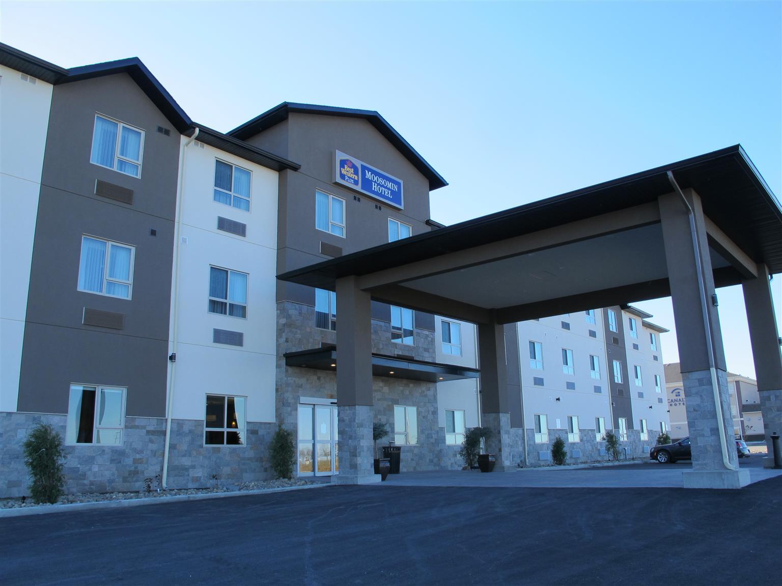 Best Western Plus Moosomin Hotel Екстериор снимка